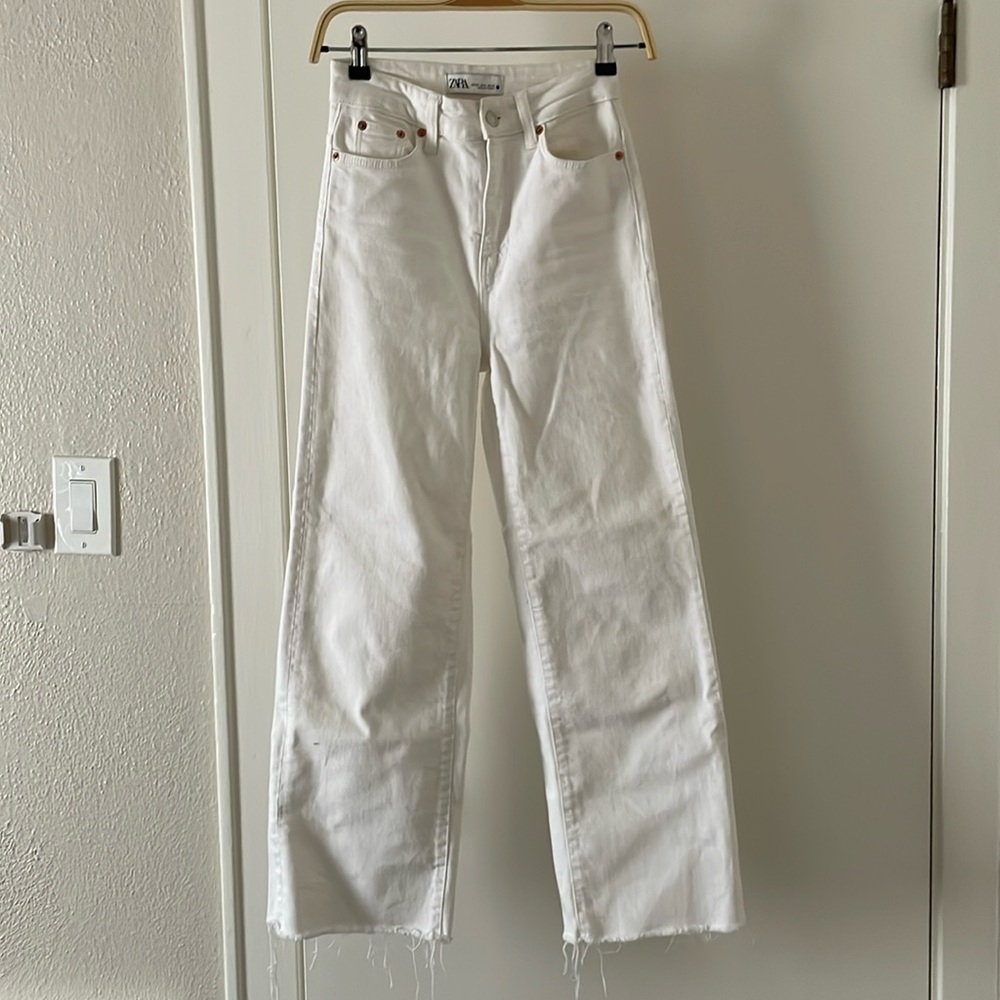 Zara high rise cropped white jeans